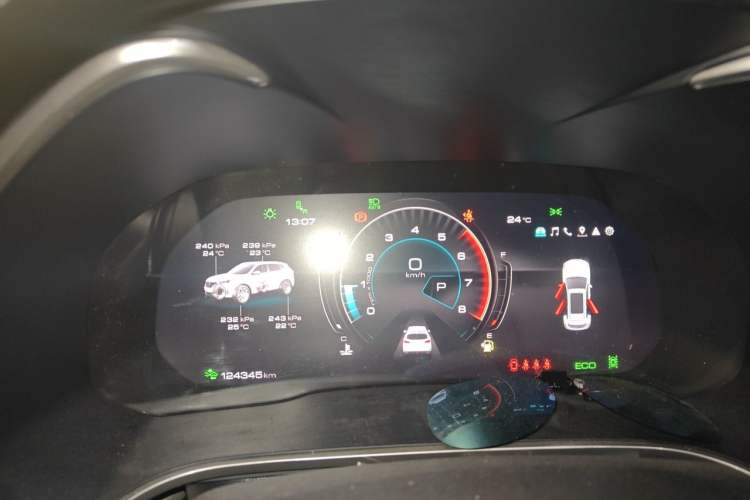 Used Wey VV6 2020 2.0T Two-Wheel Drive Smart Protection+ Instrument Cluster