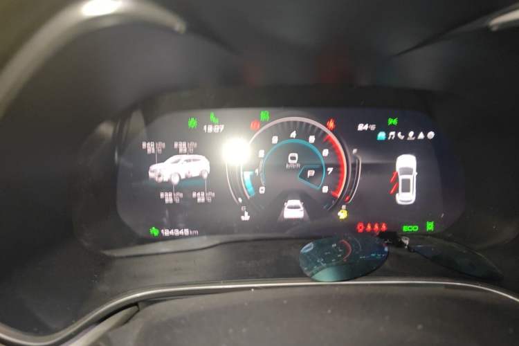 Used Wey VV6 2020 2.0T Two-Wheel Drive Smart Protection+ Odometer Close Up