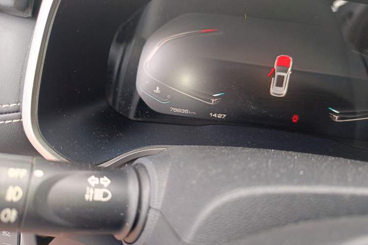 Used Wey VV6 2020 2.0T Two-Wheel Drive Smart Protection+ Odometer Close Up