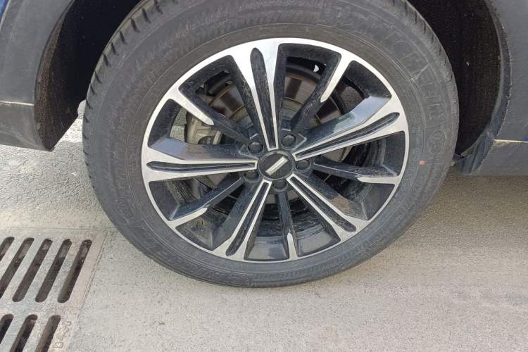 Used Wey VV6 2020 2.0T Two-Wheel Drive Smart Protection+ Right Front Wheel Hub