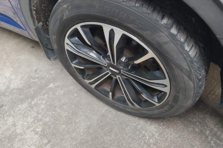 Used Wey VV6 2020 2.0T Two-Wheel Drive Smart Enjoyment+ Right Front Wheel Hub