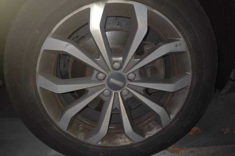 Used Wey VV6 2020 2.0T Two-Wheel Drive Smart Protection+ Right Front Wheel Hub