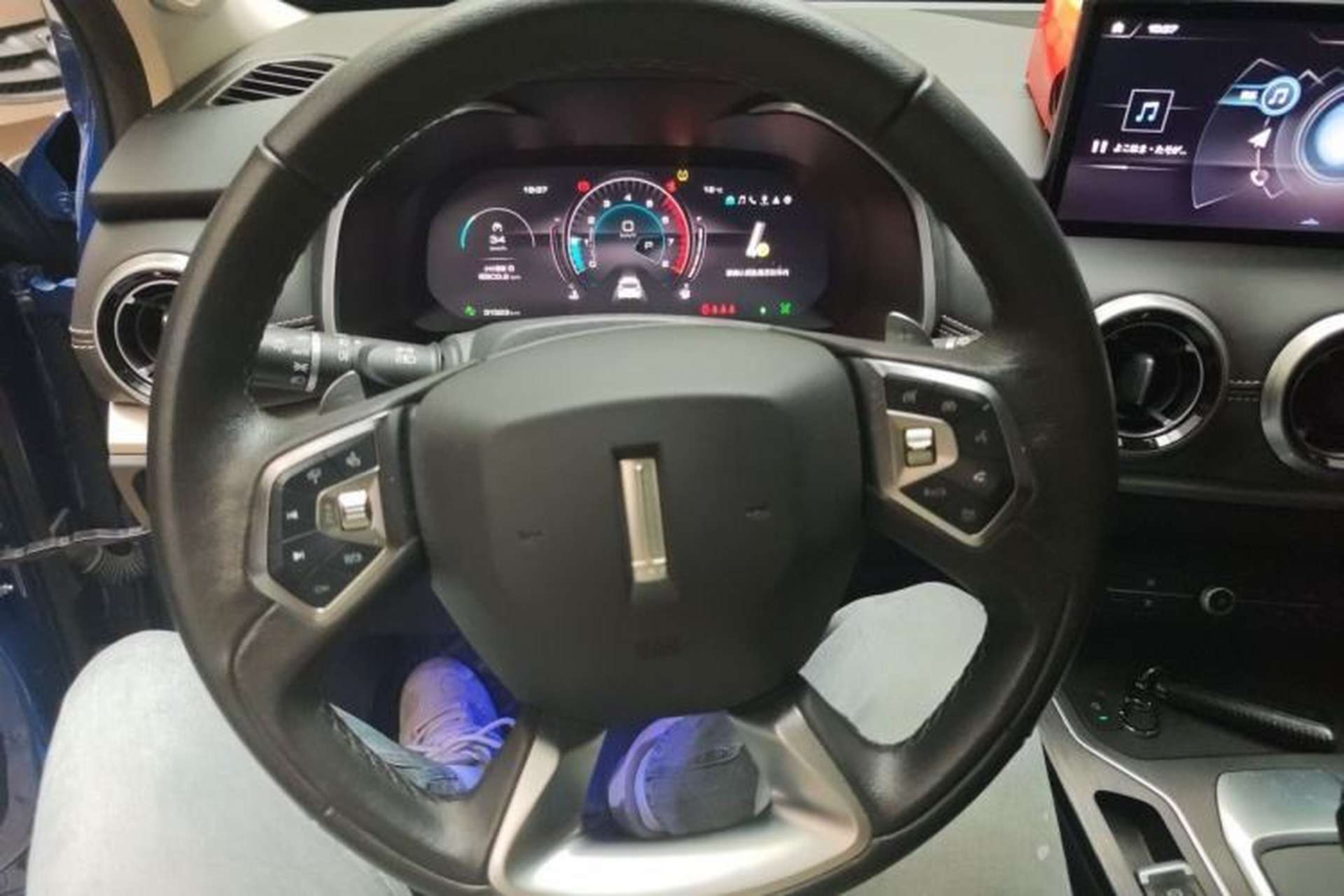 Used Wey VV6 2020 2.0T Four-Wheel Drive Zhiyu+ Steering Wheel