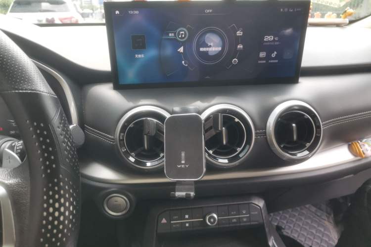 Used Wey VV6 2020 2.0T Two-Wheel Drive Smart Protection+ Audio And AC Panel