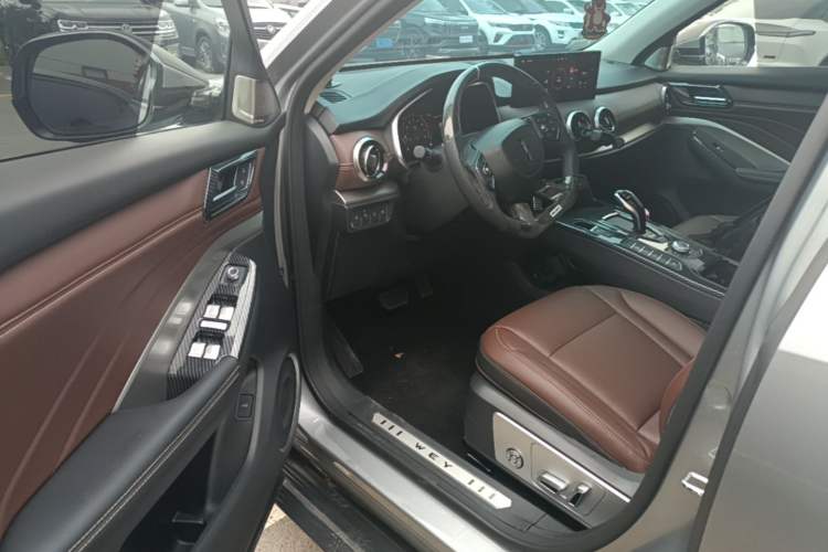 Used Wey VV6 2020 2.0T Two-Wheel Drive Smart Enjoyment+ Driver Seat