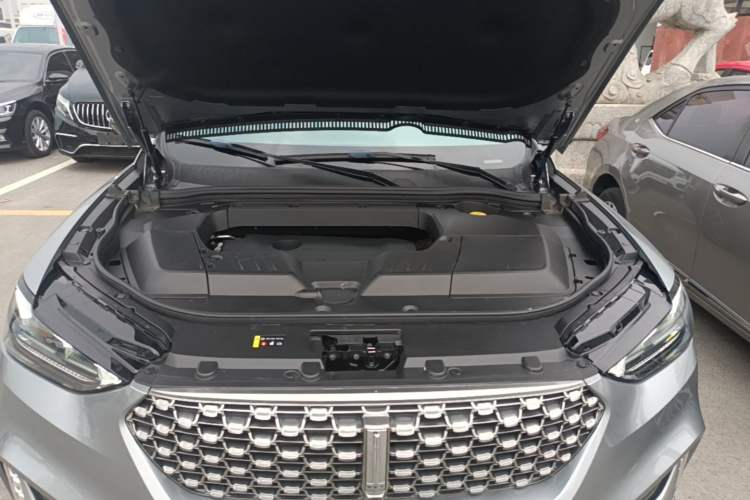 Used Wey VV6 2020 2.0T Two-Wheel Drive Smart Enjoyment+ Engine Bay