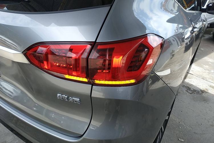 Used Wey VV6 2020 2.0T Four-Wheel Drive Zhiyu+ Exterior 6