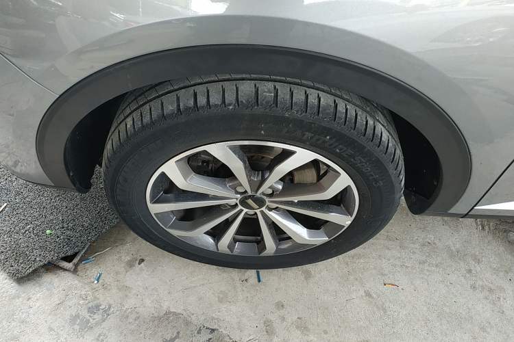 Used Wey VV6 2020 2.0T Four-Wheel Drive Zhiyu+ Exterior 7