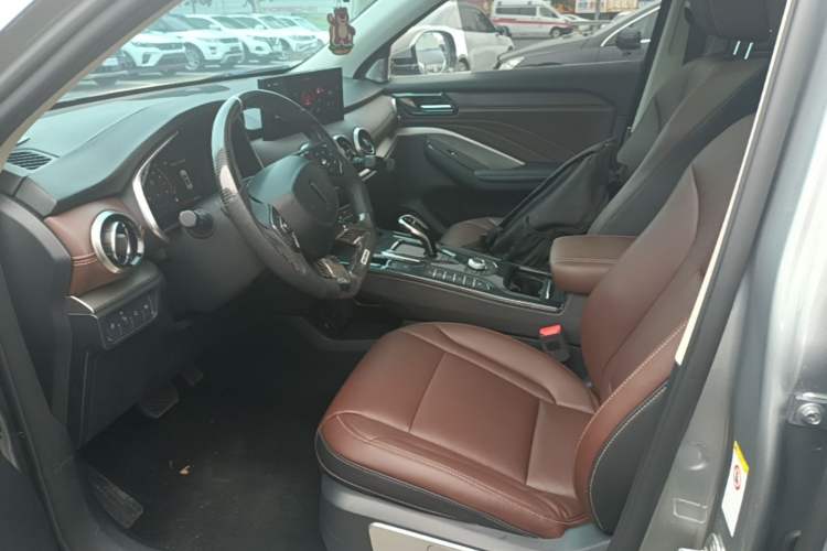 Used Wey VV6 2020 2.0T Two-Wheel Drive Smart Enjoyment+ Left Front Seat
