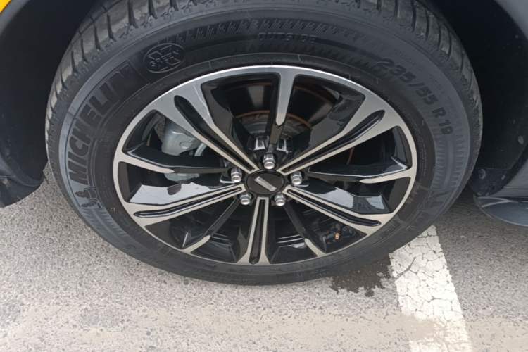 Used Wey VV6 2020 2.0T Two-Wheel Drive Smart Enjoyment+ Left Front Wheel Hub