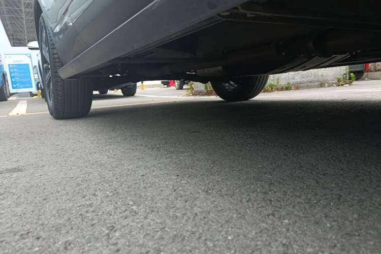 Used Wey VV6 2020 2.0T Two-Wheel Drive Smart Enjoyment+ Right Side Sill