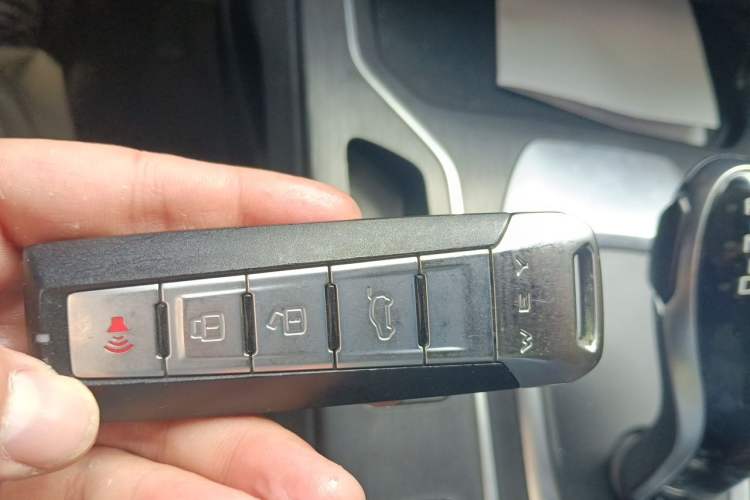 Used Wey VV6 2020 2.0T Two-Wheel Drive Zhiyue+ Vehicle Key
