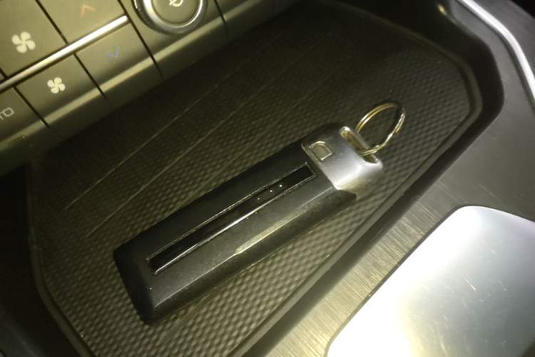 Used Wey VV6 2020 2.0T Two-Wheel Drive Smart Protection+ Vehicle Key