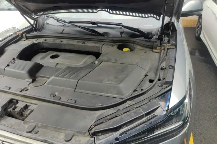 Used Wey VV6 2020 2.0T Two-Wheel Drive Smart Enjoyment+ Engine Bay Left