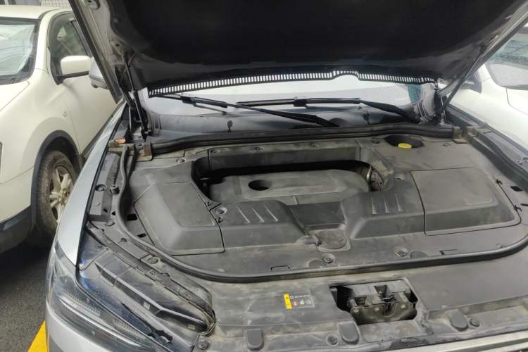Used Wey VV6 2020 2.0T Two-Wheel Drive Smart Enjoyment+ Engine Bay Right