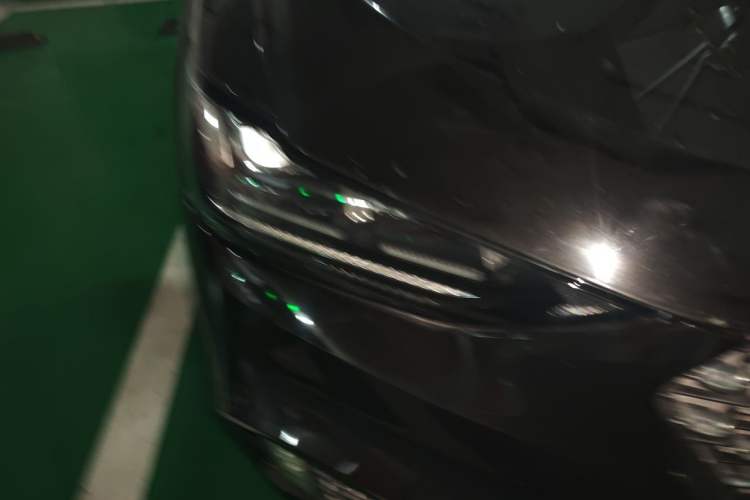 Used Wey VV6 2020 2.0T Two-Wheel Drive Smart Protection+ Right Front Headlight