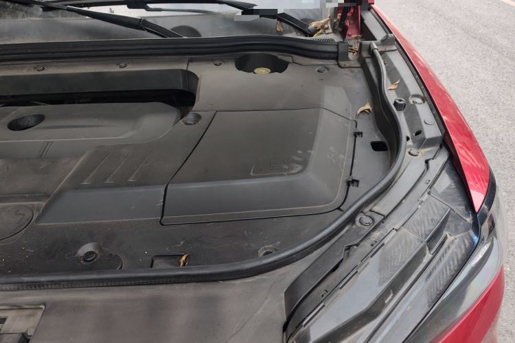 Used Wey VV6 2020 2.0T Four-Wheel Drive Zhiyu+ Engine Bay Left