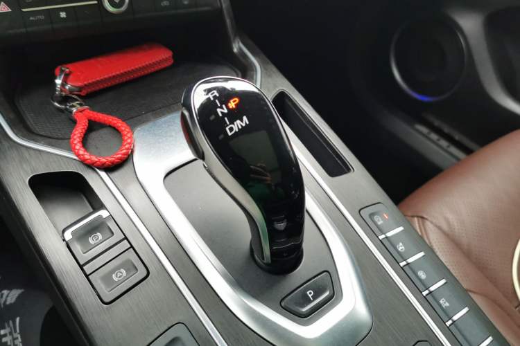 Used Wey VV6 2020 2.0T Two-Wheel Drive Smart Protection+ Gear Lever