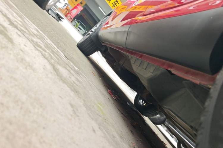Used Wey VV6 2020 2.0T Two-Wheel Drive Smart Enjoyment+ Left Side Sill