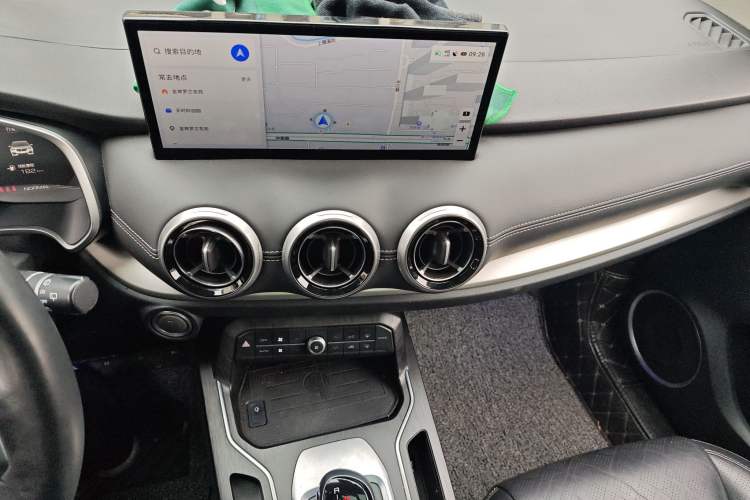 Used Wey VV6 2020 2.0T Four-Wheel Drive Zhiyu+ Audio And AC Panel