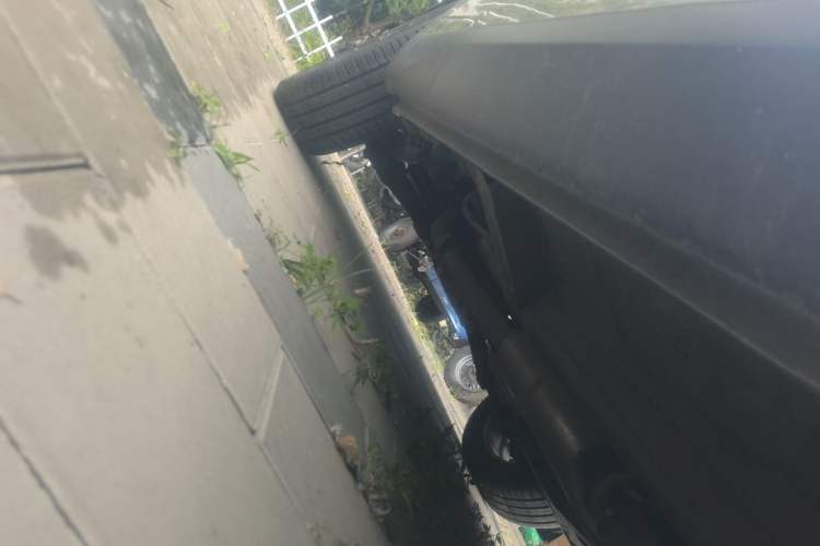 Used Wey VV6 2020 2.0T Four-Wheel Drive Zhiyu+ Chassis Front Right