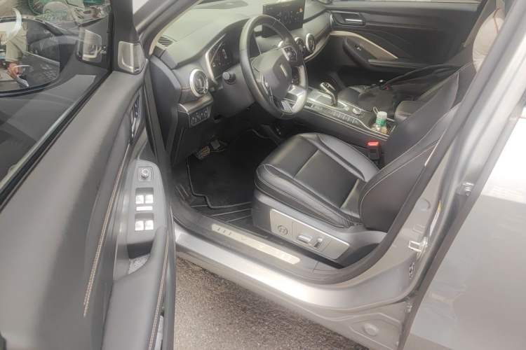 Used Wey VV6 2020 2.0T Two-Wheel Drive Smart Protection+ Driver Seat