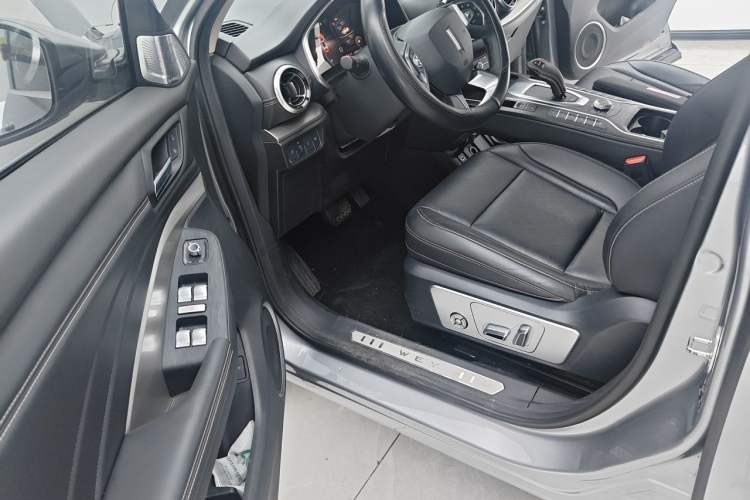 Used Wey VV6 2020 2.0T Two-Wheel Drive Smart Protection+ Driver Seat