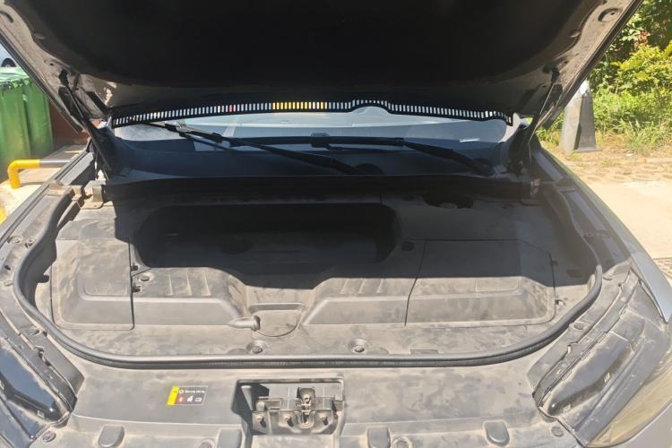 Used Wey VV6 2020 2.0T Four-Wheel Drive Zhiyu+ Engine Bay