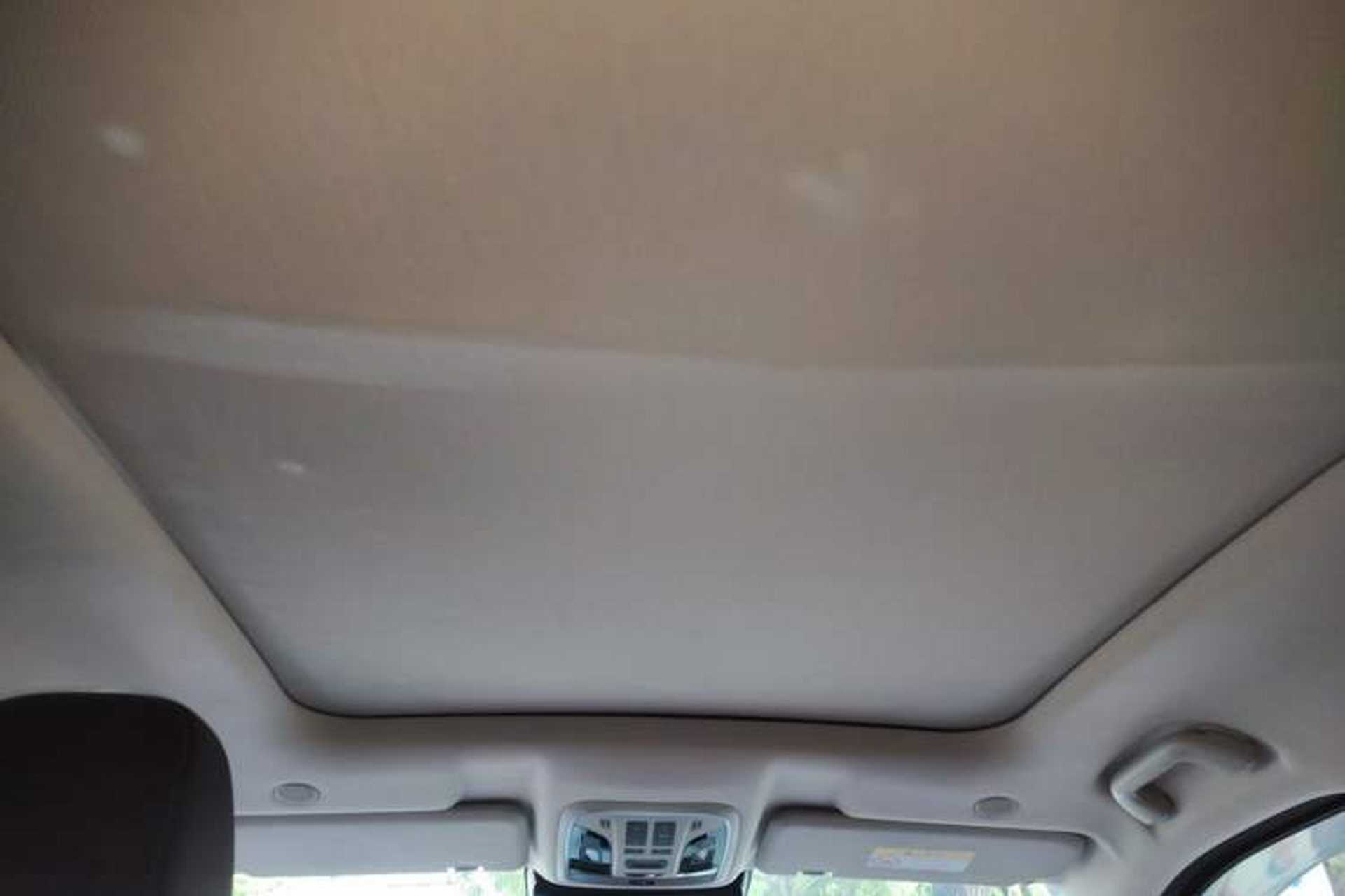 Used Wey VV6 2020 2.0T Two-Wheel Drive Smart Enjoyment+ Headliner