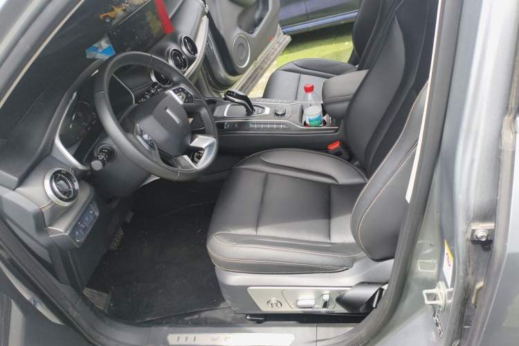 Used Wey VV6 2020 2.0T Two-Wheel Drive Smart Protection+ Left Front Seat