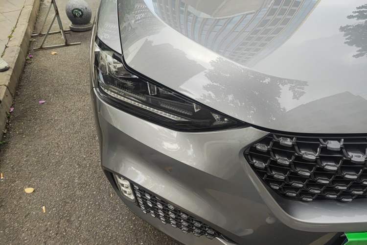 Used Wey VV6 2020 2.0T Two-Wheel Drive Smart Protection+ Right Front Headlight
