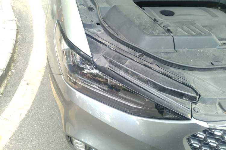Used Wey VV6 2020 2.0T Two-Wheel Drive Smart Protection+ Right Front Headlight