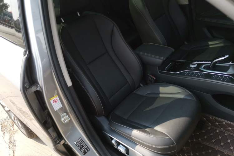 Used Wey VV6 2020 2.0T Four-Wheel Drive Zhiyu+ Right Front Seat