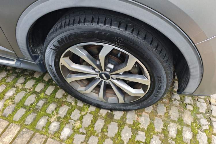 Used Wey VV6 2020 2.0T Two-Wheel Drive Smart Enjoyment+ Right Front Wheel Hub