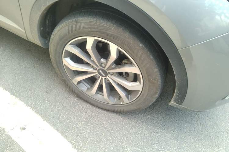 Used Wey VV6 2020 2.0T Two-Wheel Drive Smart Protection+ Right Front Wheel Hub