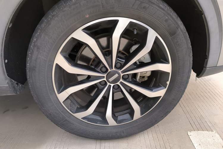 Used Wey VV6 2020 2.0T Two-Wheel Drive Collie SmartDrive+ Right Front Wheel Hub