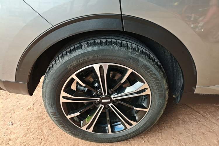 Used Wey VV6 2020 2.0T Two-Wheel Drive Smart Enjoyment+ Right Rear Wheel Hub