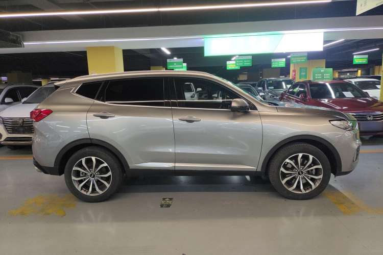 Used Wey VV6 2020 2.0T Two-Wheel Drive Smart Enjoyment+ Right Side