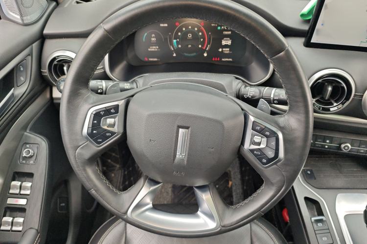 Used Wey VV6 2020 2.0T Four-Wheel Drive Zhiyu+ Steering Wheel