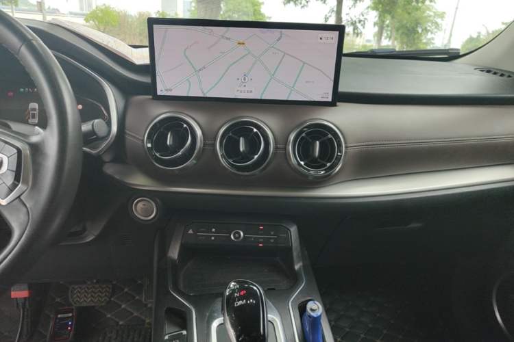 Used Wey VV6 2020 2.0T Two-Wheel Drive Zhiyue+ Audio And AC Panel