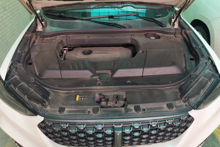 Used Wey VV6 2020 2.0T Two-Wheel Drive Smart Protection+ Engine Bay