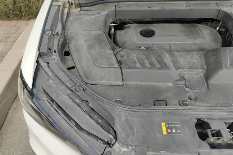 Used Wey VV6 2020 2.0T Two-Wheel Drive Smart Enjoyment+ Engine Bay Right