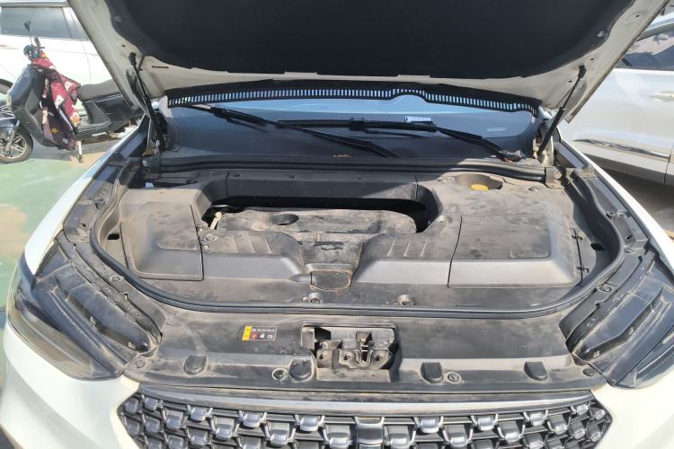 Used Wey VV6 2020 2.0T Four-Wheel Drive Zhiyu+ Engine Bay
