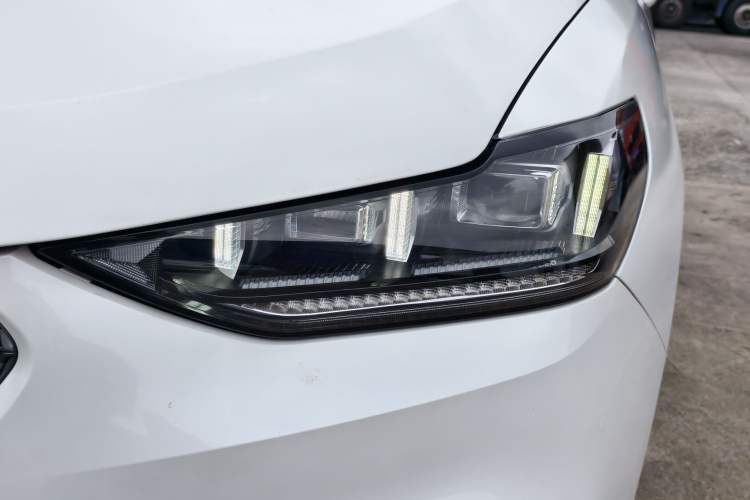 Used Wey VV6 2020 2.0T Two-Wheel Drive Smart Protection+ Exterior 7
