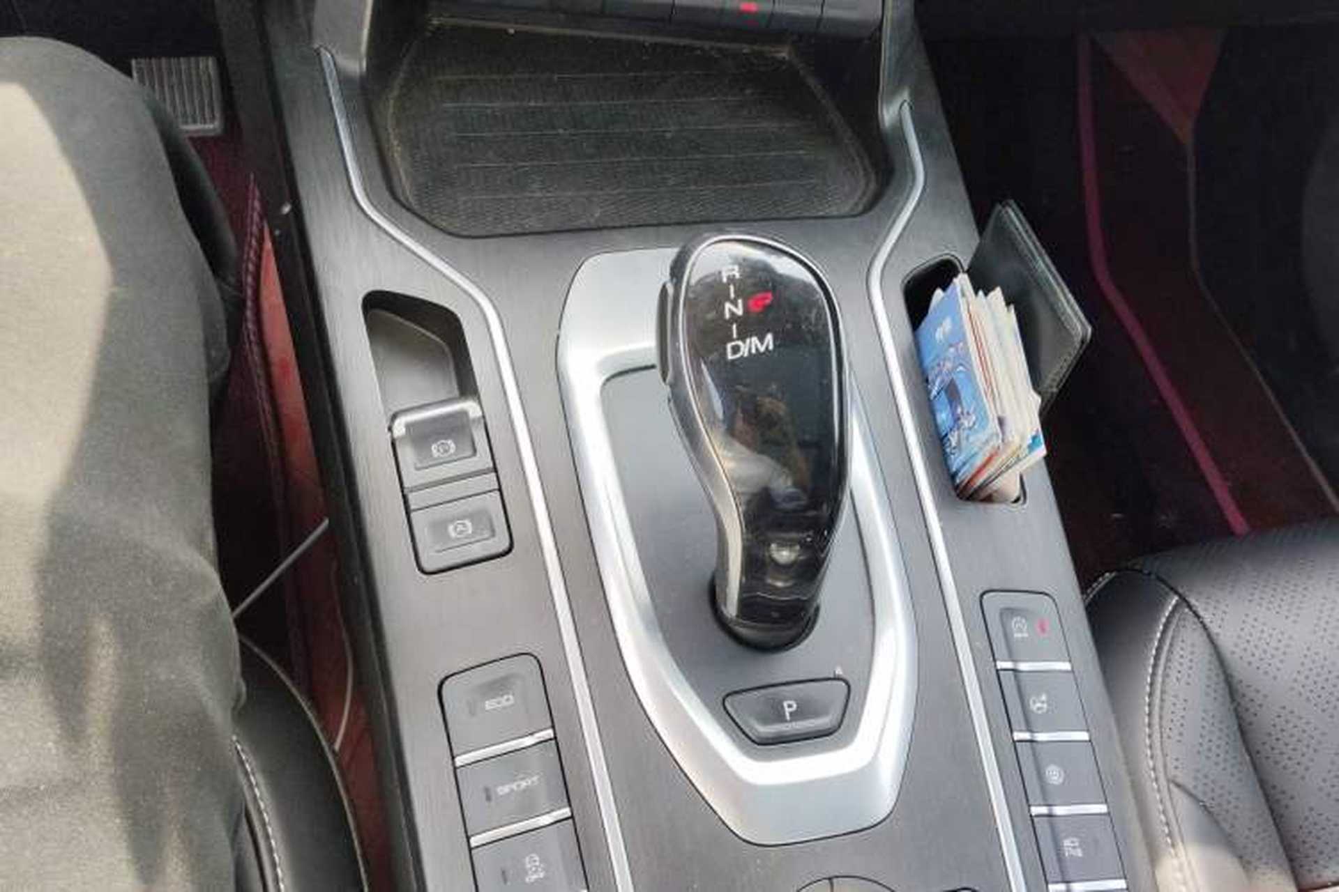 Used Wey VV6 2020 2.0T Two-Wheel Drive Smart Protection+ Gear Lever
