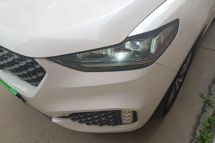 Used Wey VV6 2020 2.0T Two-Wheel Drive Smart Protection+ Left Front Headlight