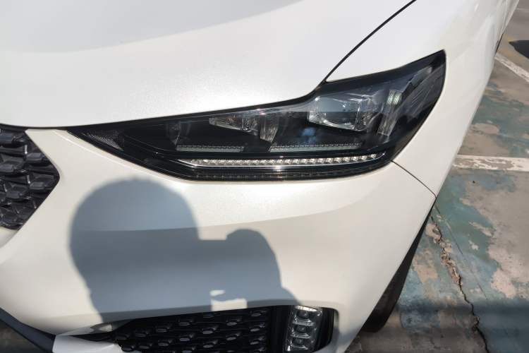 Used Wey VV6 2020 2.0T Four-Wheel Drive Zhiyu+ Left Front Headlight