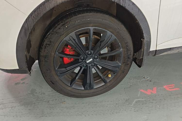 Used Wey VV6 2020 2.0T Two-Wheel Drive Smart Enjoyment+ Left Front Wheel Hub