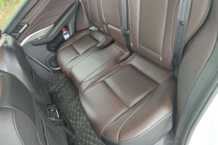 Used Wey VV6 2020 2.0T Two-Wheel Drive Zhiyue+ Left Rear Seat