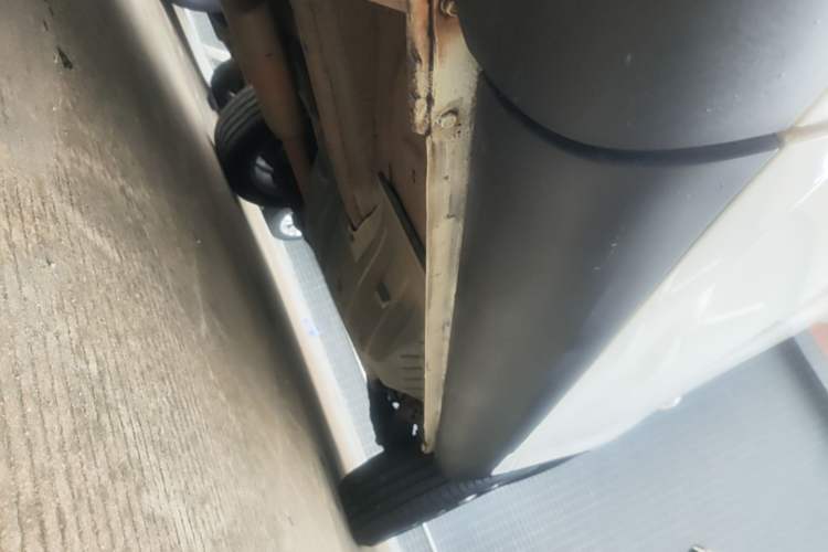Used Wey VV6 2020 2.0T Two-Wheel Drive Smart Protection+ Left Side Sill
